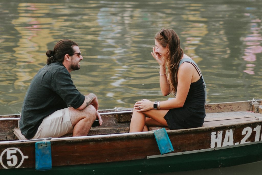 Couple setting healthy boundaries in a relationship